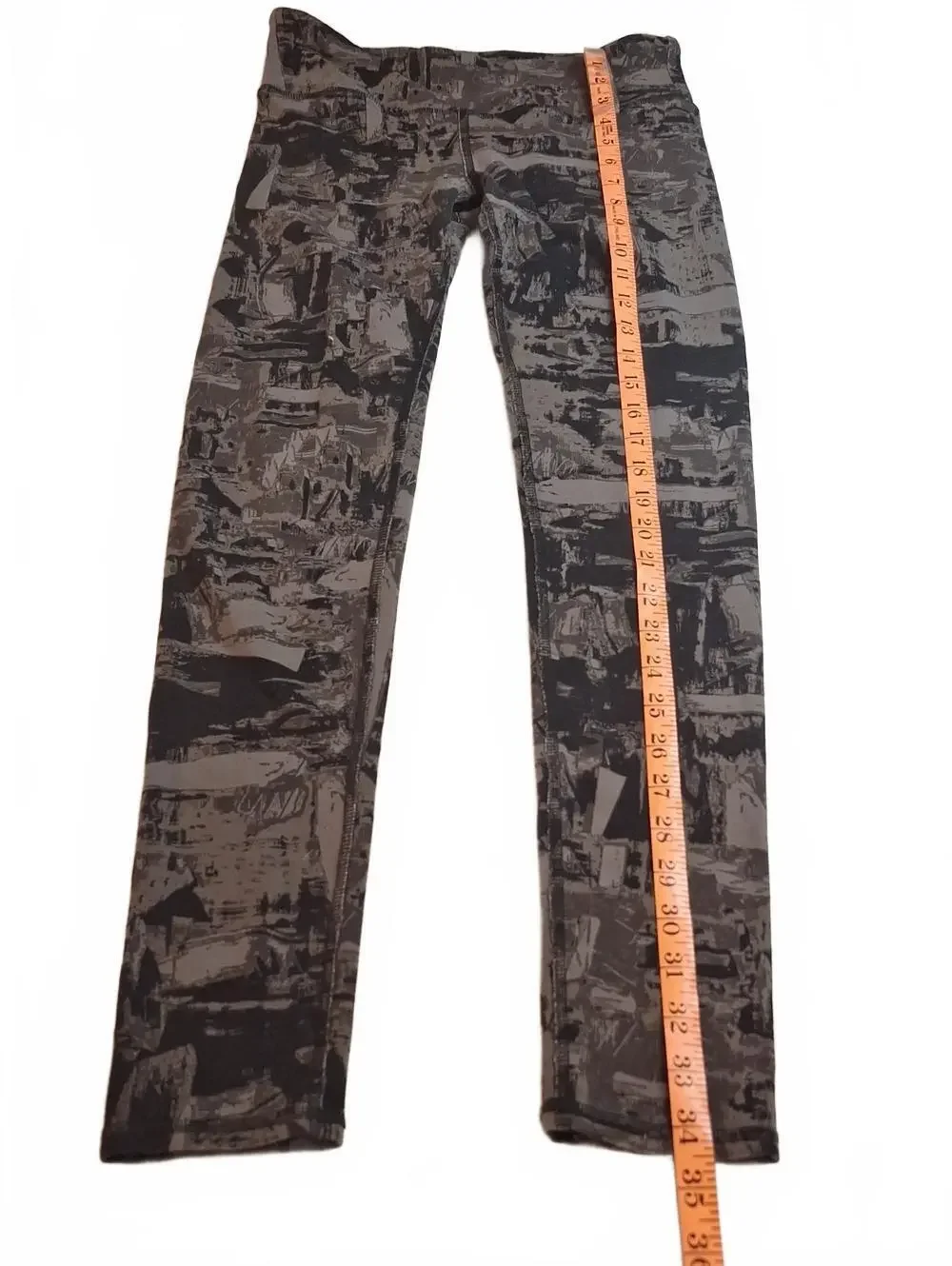 #219 Alo leggings size S